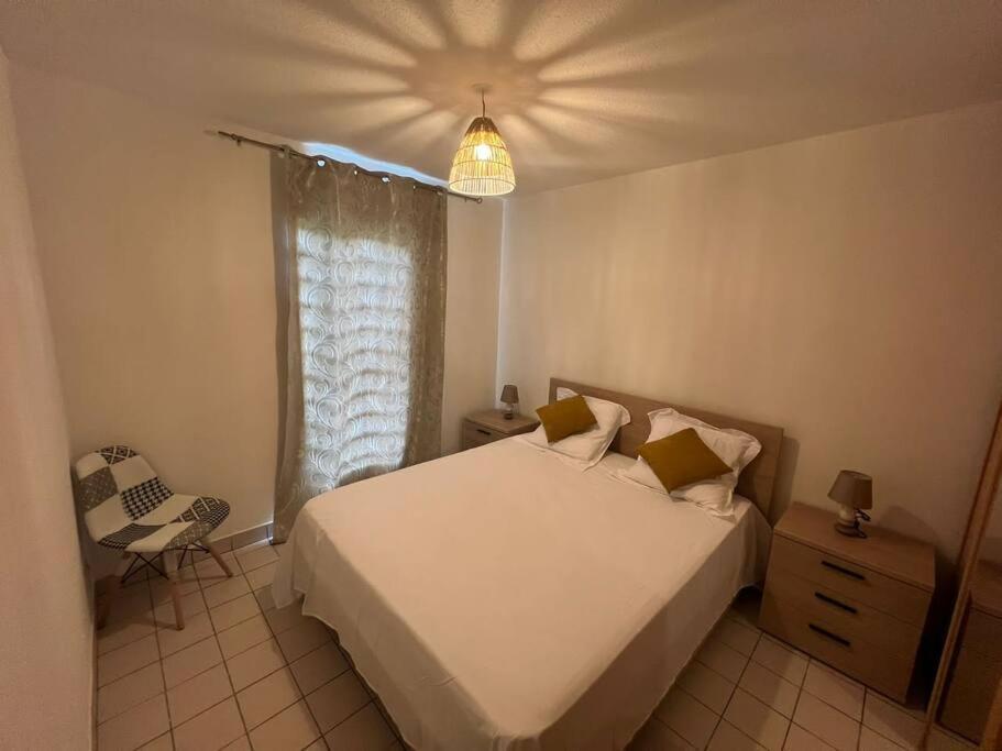 Appartement F4 Petit Bourg Экстерьер фото