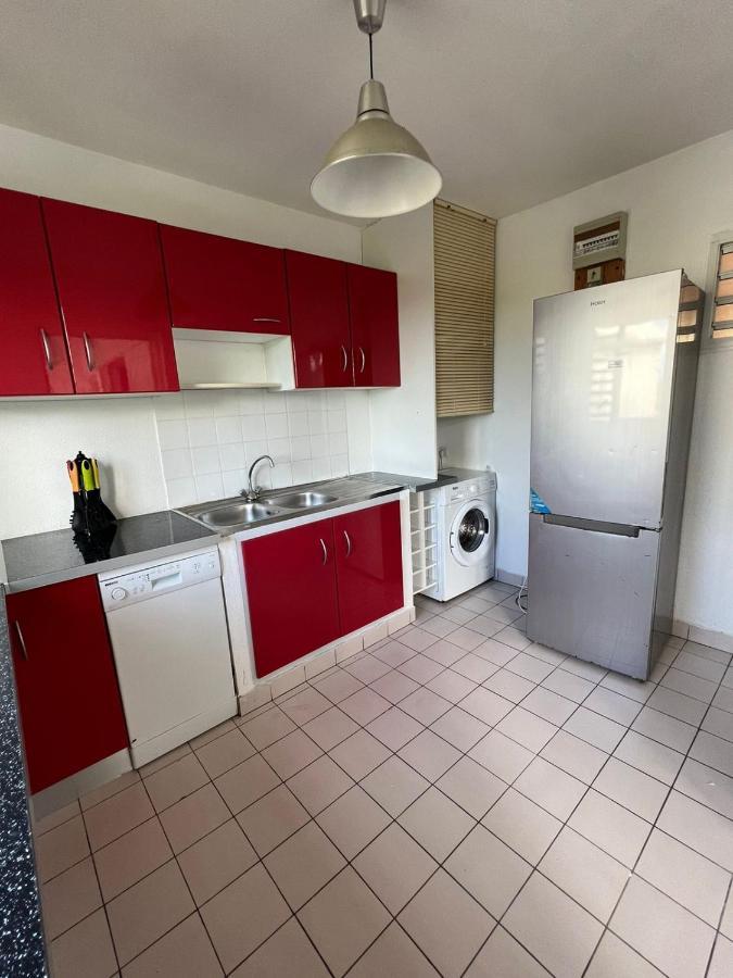 Appartement F4 Petit Bourg Экстерьер фото